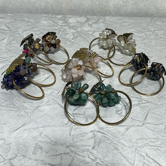 Set of 12 natural stone and brass grape cluster napkin rings mcm boho - Picture 9 of 16